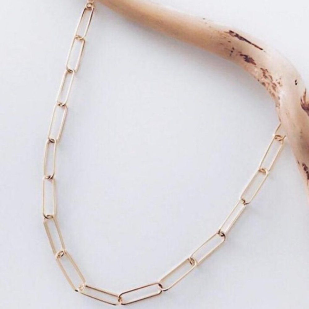 ✨NEW✨Gold Chain Link Necklace - Picture 3 of 3